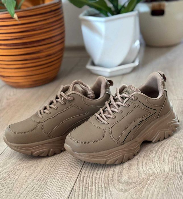 Маратонки кожени  в бяло и кафяво