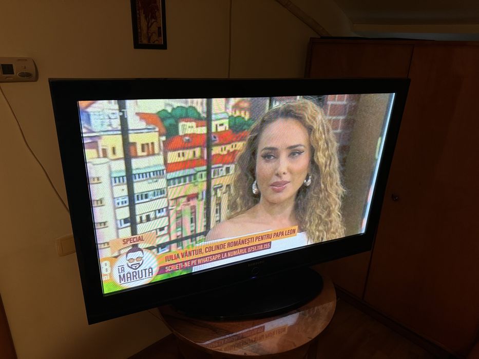 Vand Plasma Samsung in stare perfecta de functionare + telecomanda