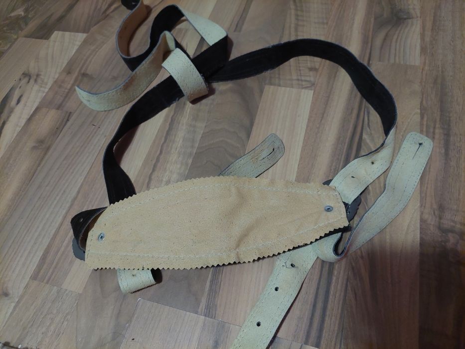 Bretele maro din piele intoarsa pentru pantaloni bavarezi