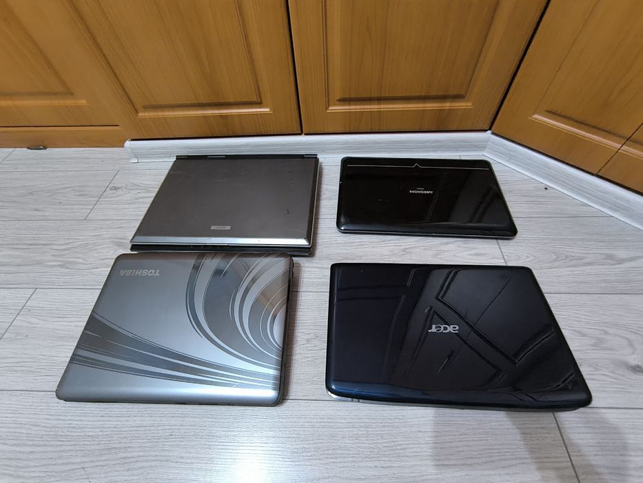 Лаптопи на части