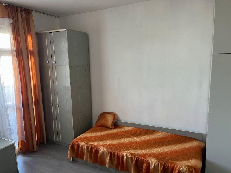 Дава се под наем Тристаен апартамент в София, Левски - 115 кв.м за 500 € - Снимка #2