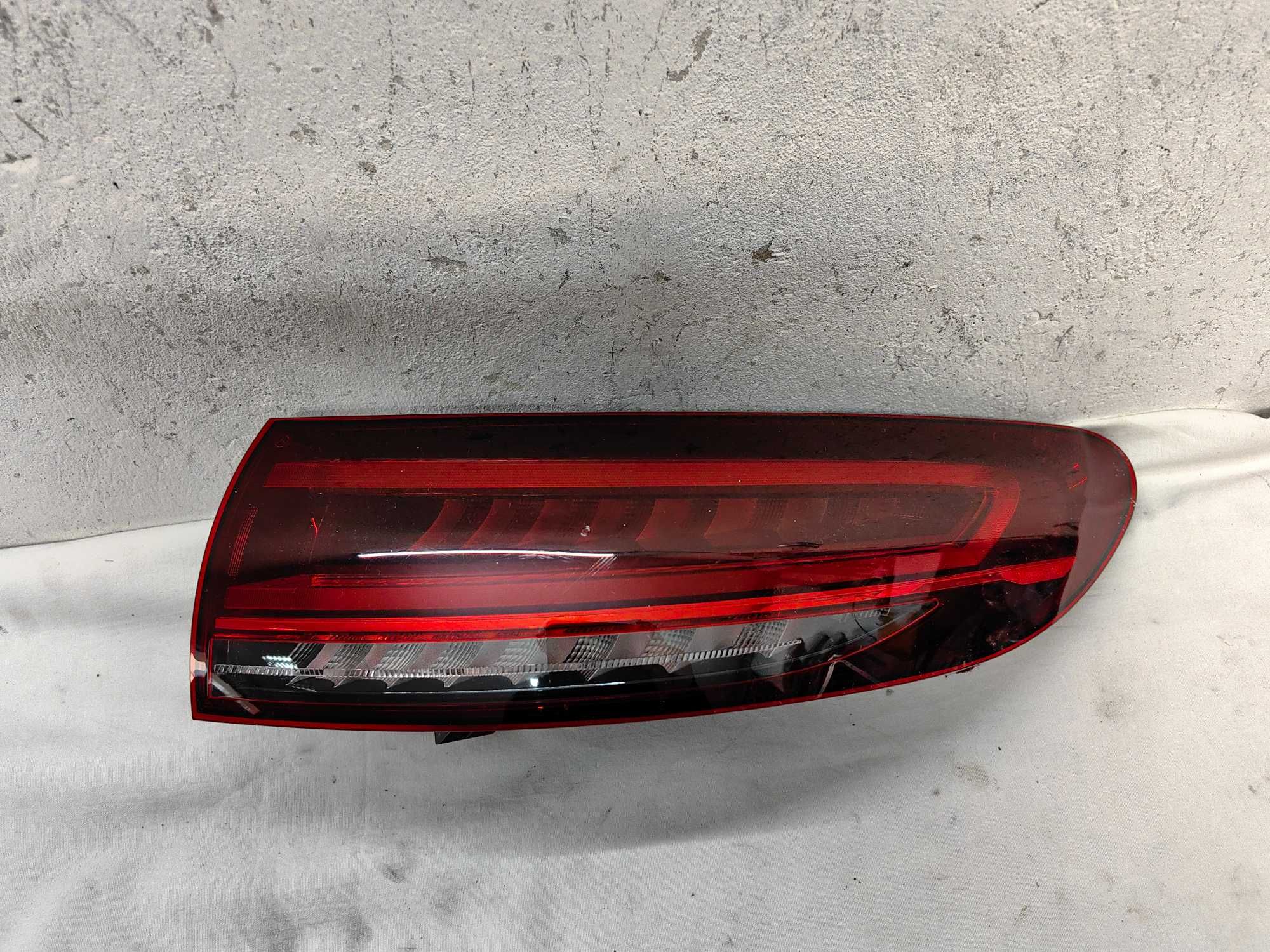 Оригинален стоп Мерцедес  293  Mercedes EQS 293 Led