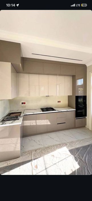 Zakazga  Oshxona mebel yasab beramiz.