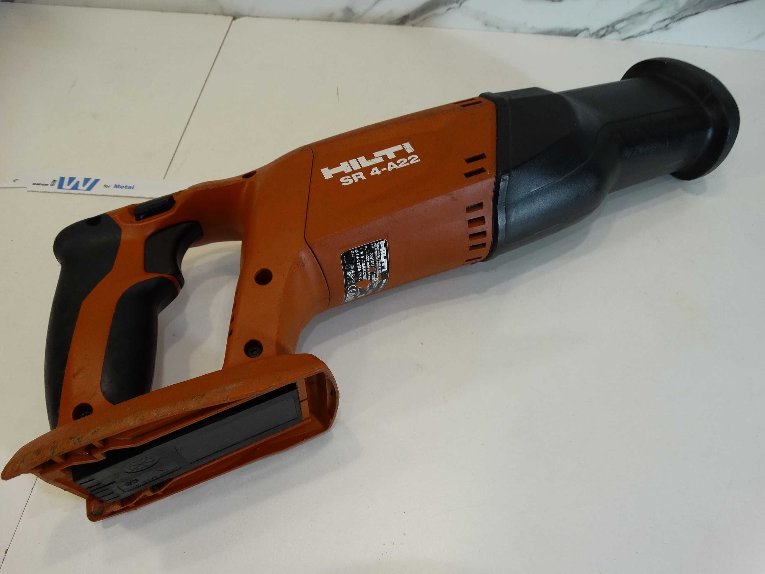 Hilti SR 4 - A22 - Саблен трион