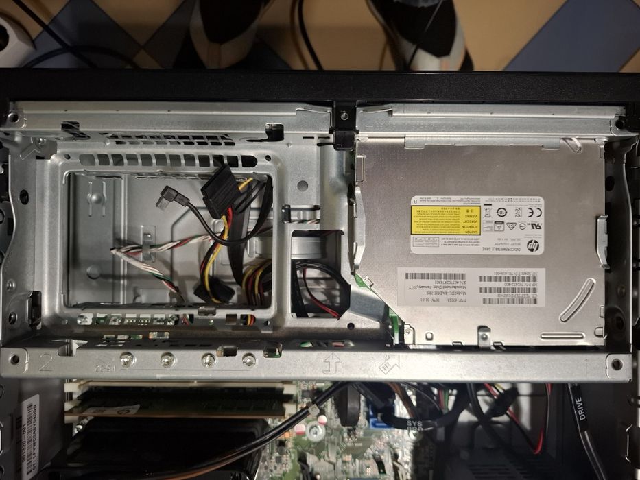 HP EliteDesk 800 G2 SFF -Intel Core i5-6600 (3.30/3.90 GHz)-16GB DDR4