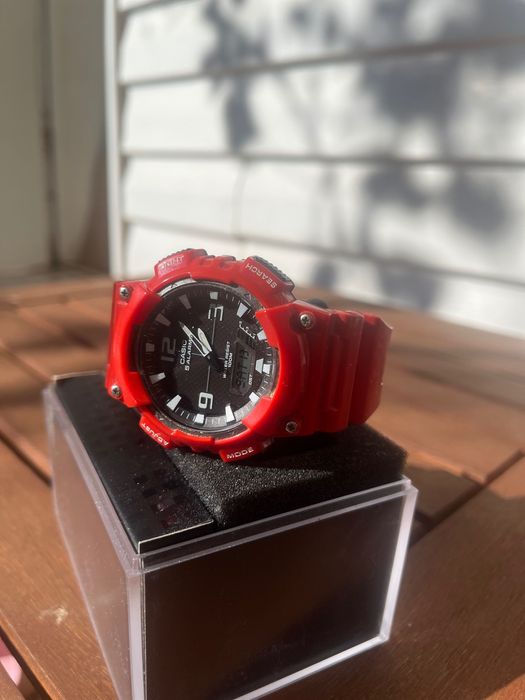 Часовник Casio солар