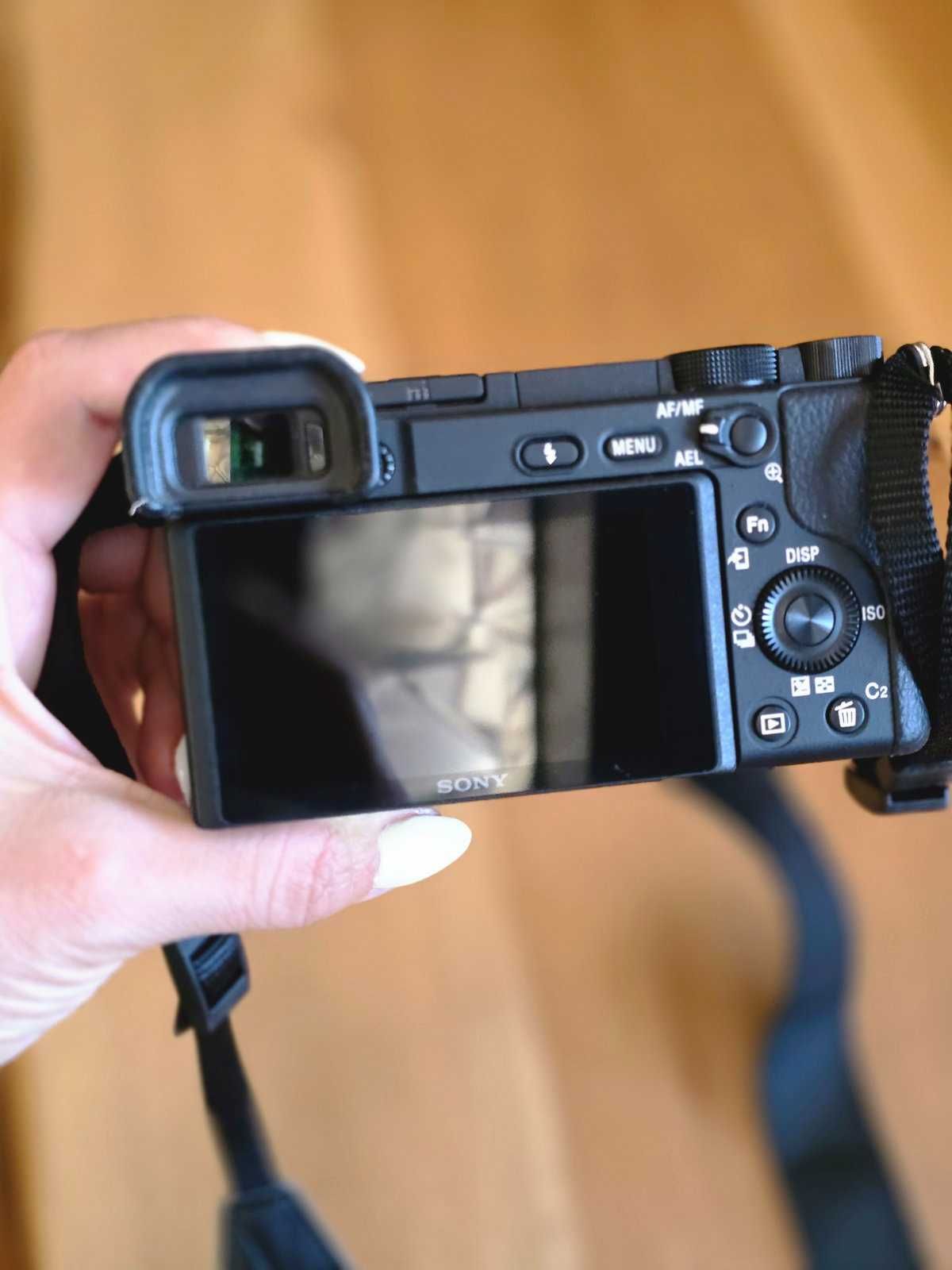 Sony Alpha a6400 + 2 обектива