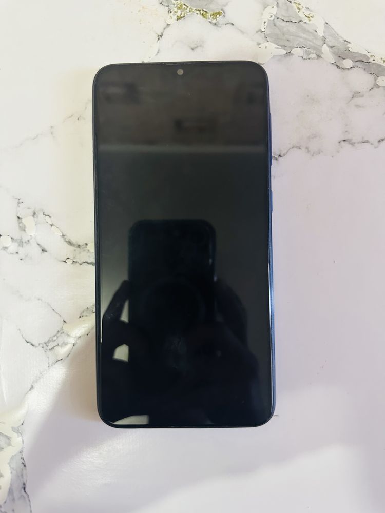 Samsung A10 4 гб