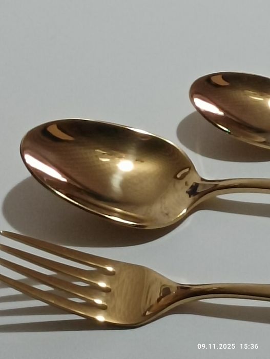 Набор столовый,  золотистый..