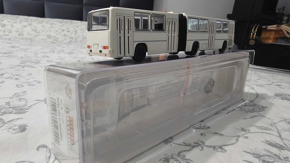 Автобус IKARUS 1:87 H0