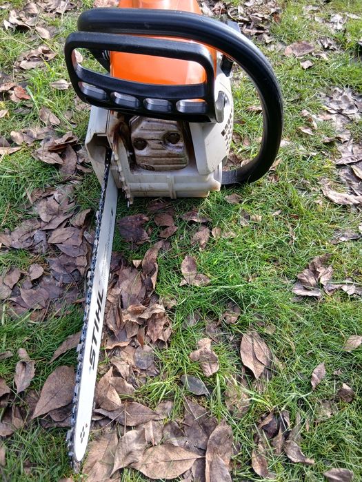 Верижен бензинов трион Stihl MS 211, 1.7 kW, 35 см