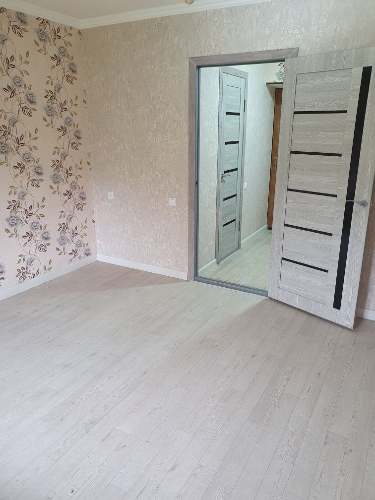 Продаю свою 1 комн квартиру Лисунова 3, Бывшая общежитие, Срочно