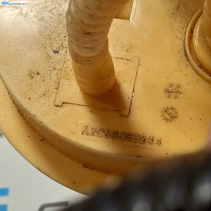 Sonda Senzor Litrometru Cititor Nivel Combustibil Motorina BMW Seria 3 E90 E91 E92 E93 316 318 330 335 3.0 D 2004 - 2011 Cod A2C53033244 7190944 A2C53216247 [2131]