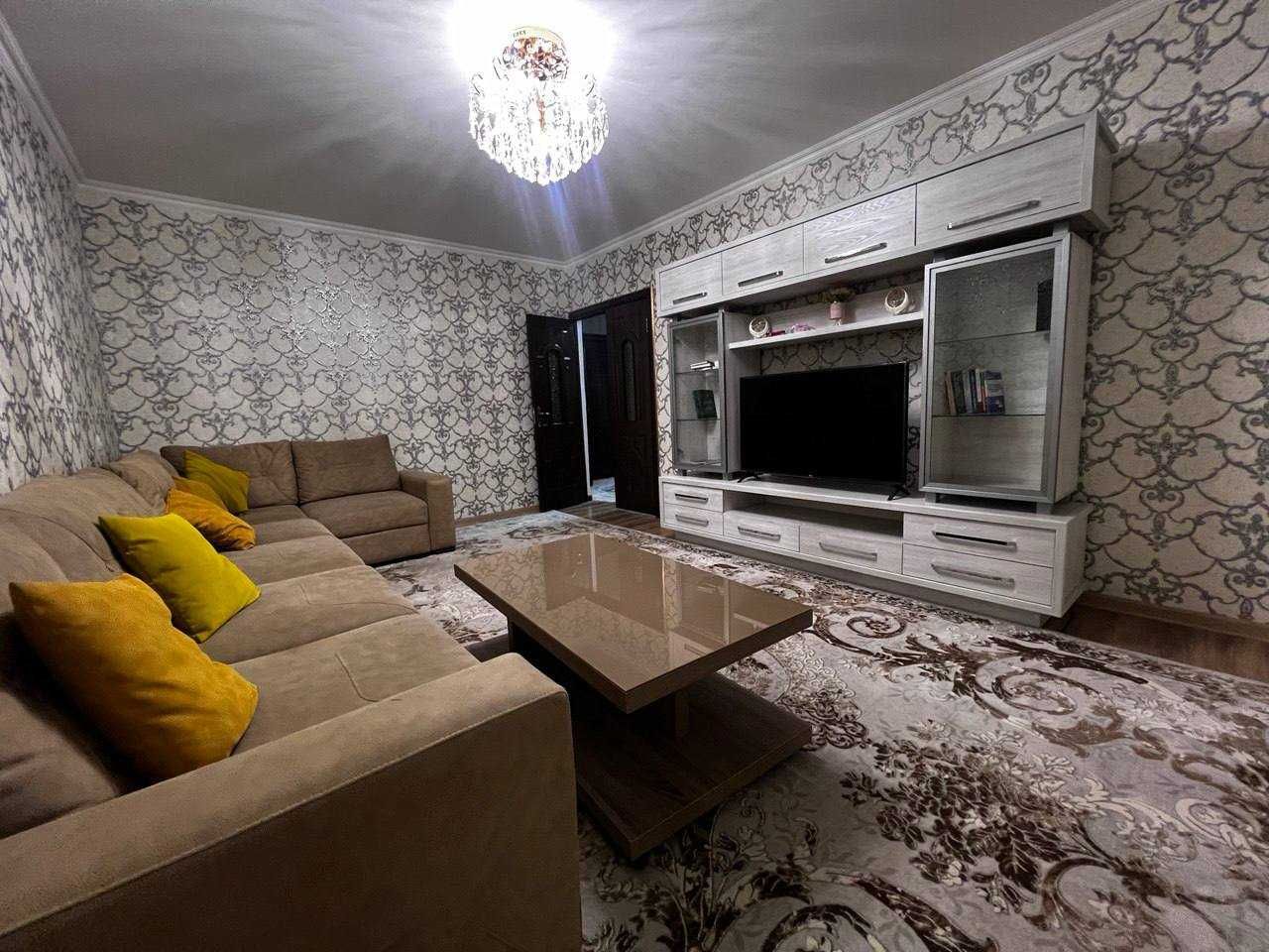 Центр, массив Эльбек 4в3-х Комнатная квартира 3-Этаж/4, 94кв.м.
