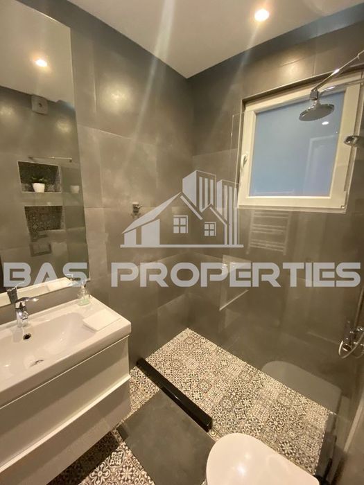 Дава се под наем Двустаен апартамент в София, Център - 68 кв.м за 990 € - Снимка #12