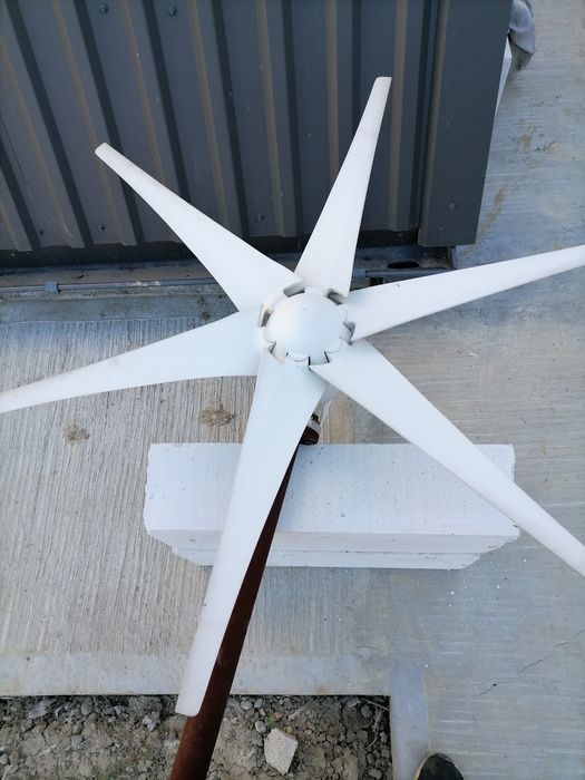 Eoliana 800w 24v