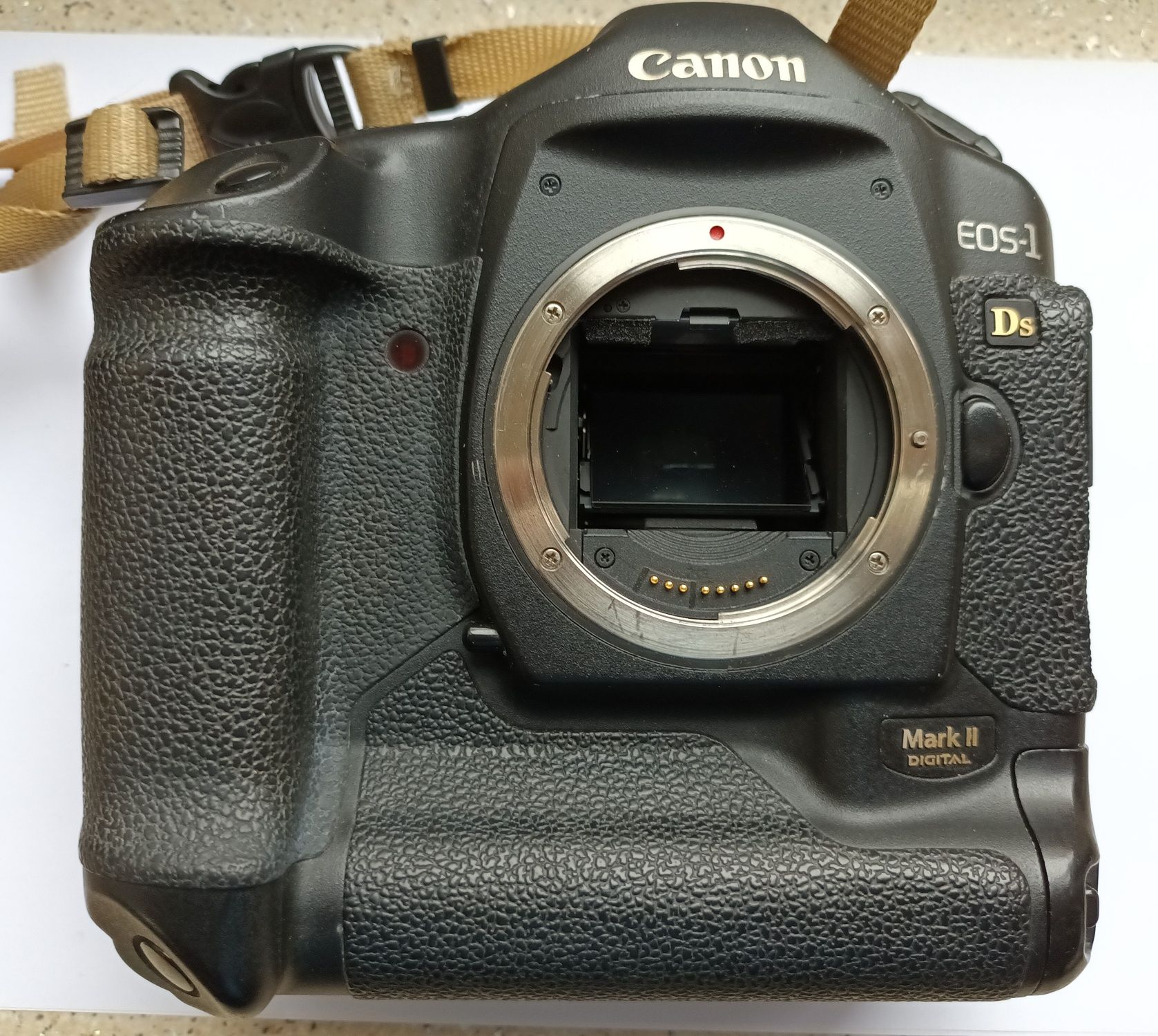 Canon 1Ds Mark 2 300D 350d 400D
