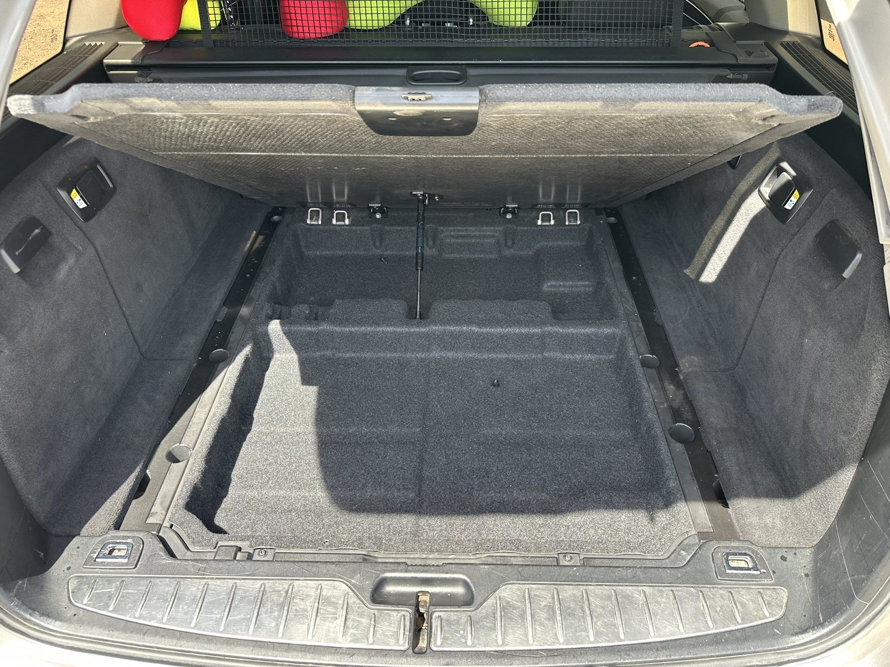 Продавам - BMW 530