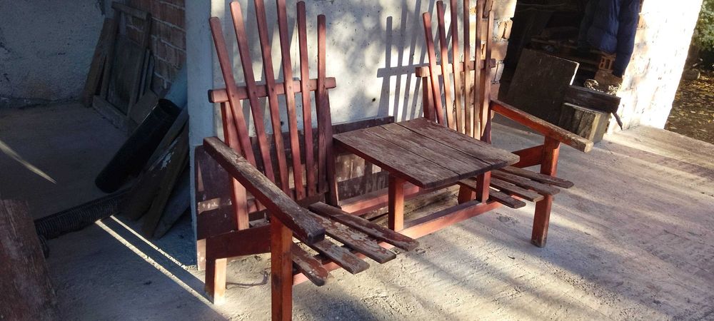 Дървена градинска маса със столове!