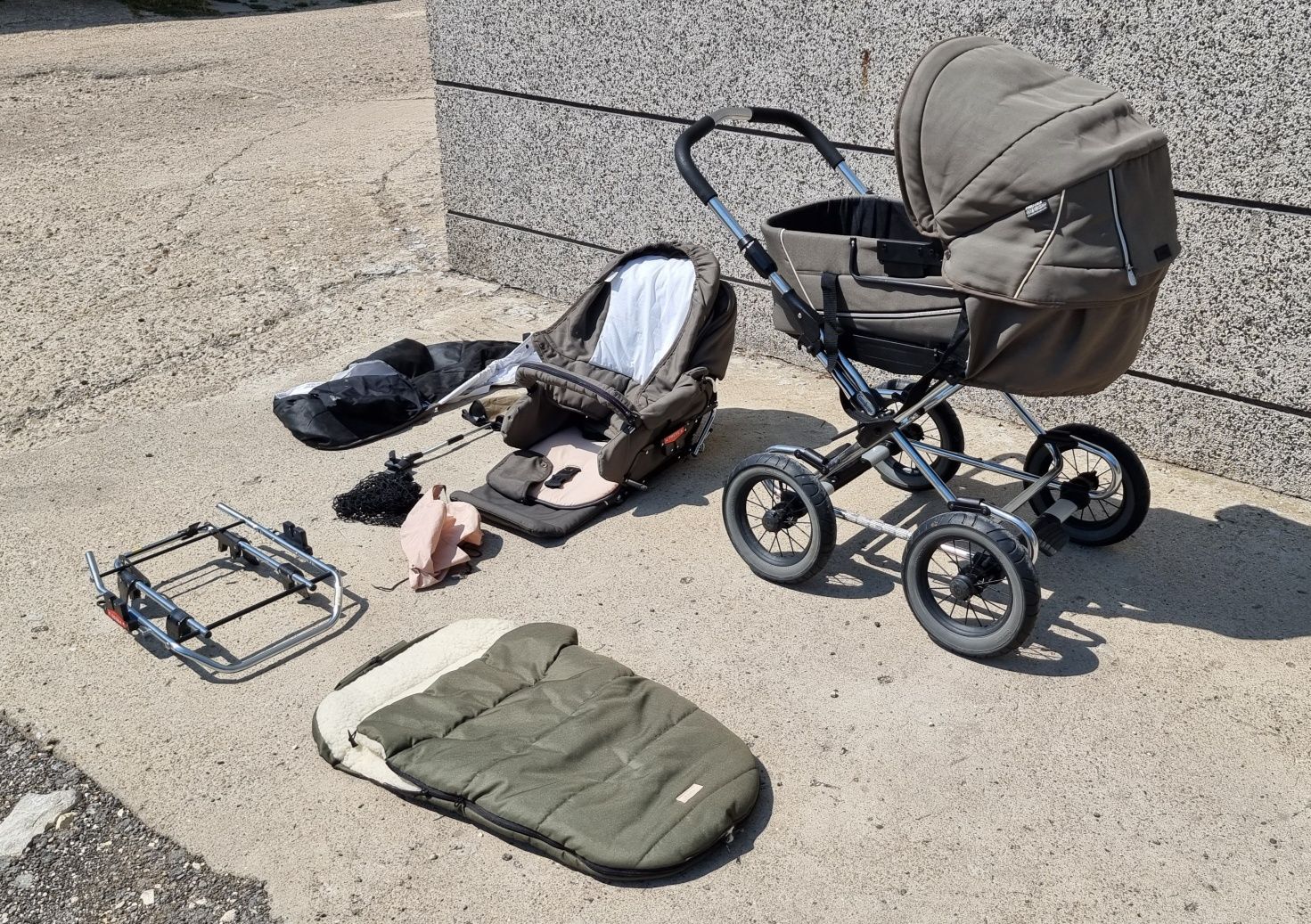 Детска количка Emmaljunga 3 в 1 със всички аксесоари кам нея