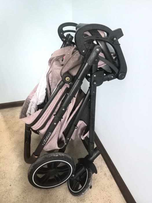 Детская коляска  Текнум .