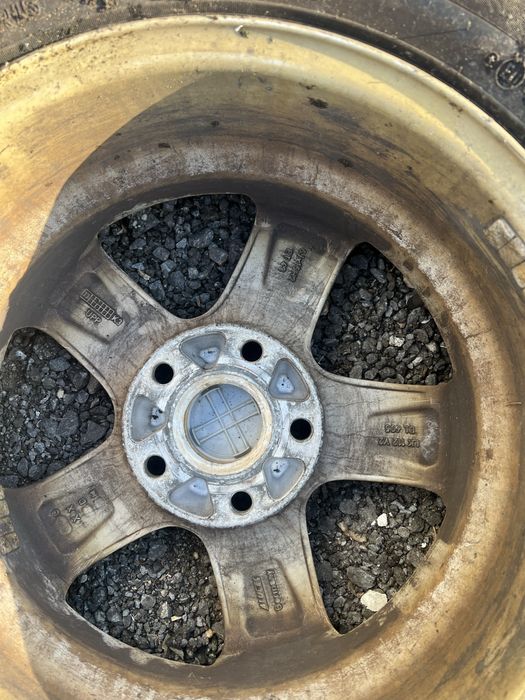 Jante seat vw 15 5x112 + caiuciucuri iarna 195 65 15