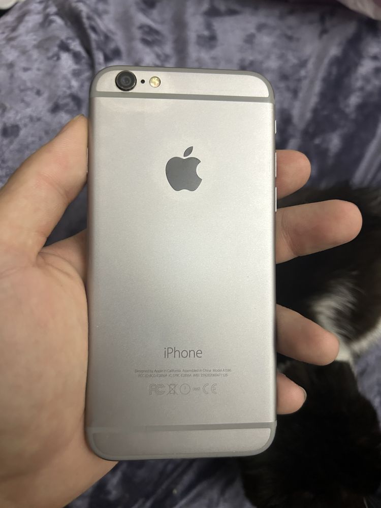 Продаю Iphone 6