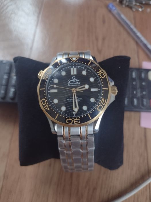 Часовник  OMEGA - НОВ