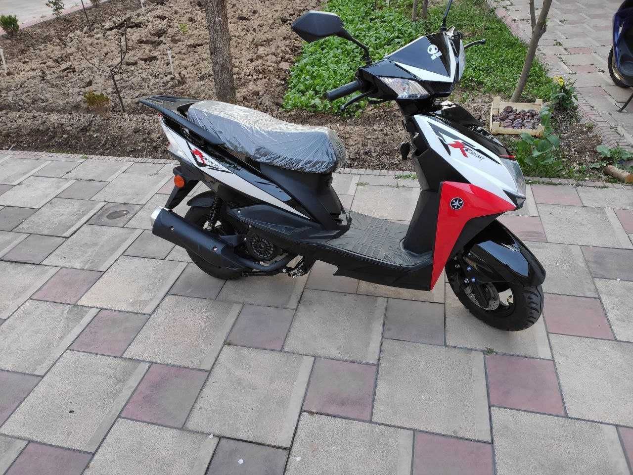 Успейте купить Бензин скутер SMART, новый.
