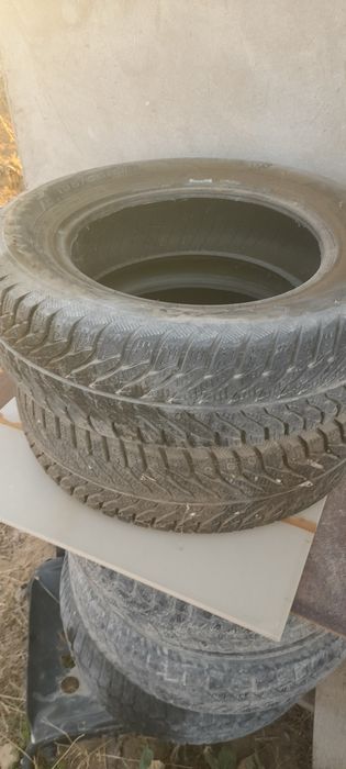 2шт зимний бір сезон жүрген жағдайы жақсы