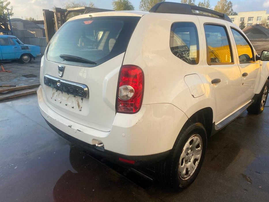 dezmembrez Dacia Duster 1.5dci 2014/bara fata duster /usa duster/haion