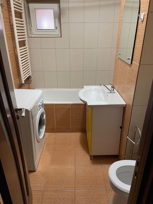 Inchiriez apartament cu 1 cameră  în centru!