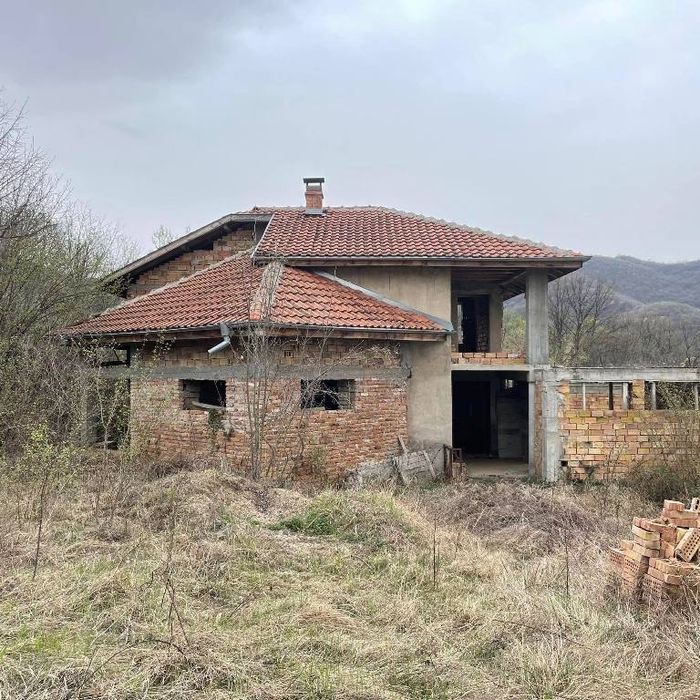 Къща в местност Къпиновски манастир