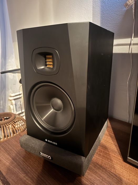 Adam audio T8V - Monitoare studio