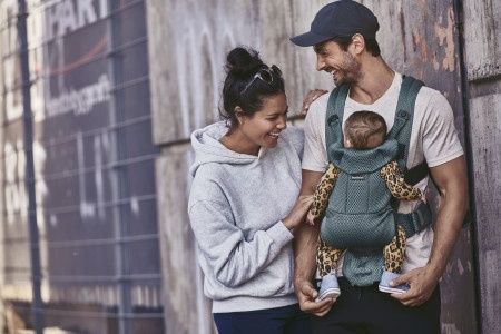 Marsupiu pentru bebelusi BabyBjorn Move anatomic 3D Mesh