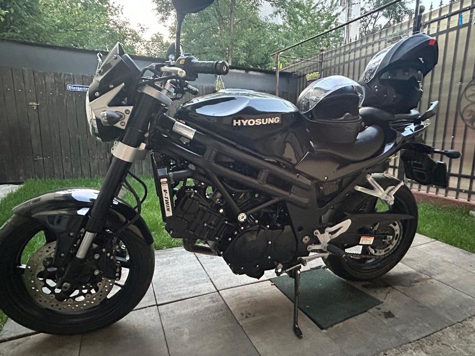 Vand/schimb motocicleta noua GT650i  622km