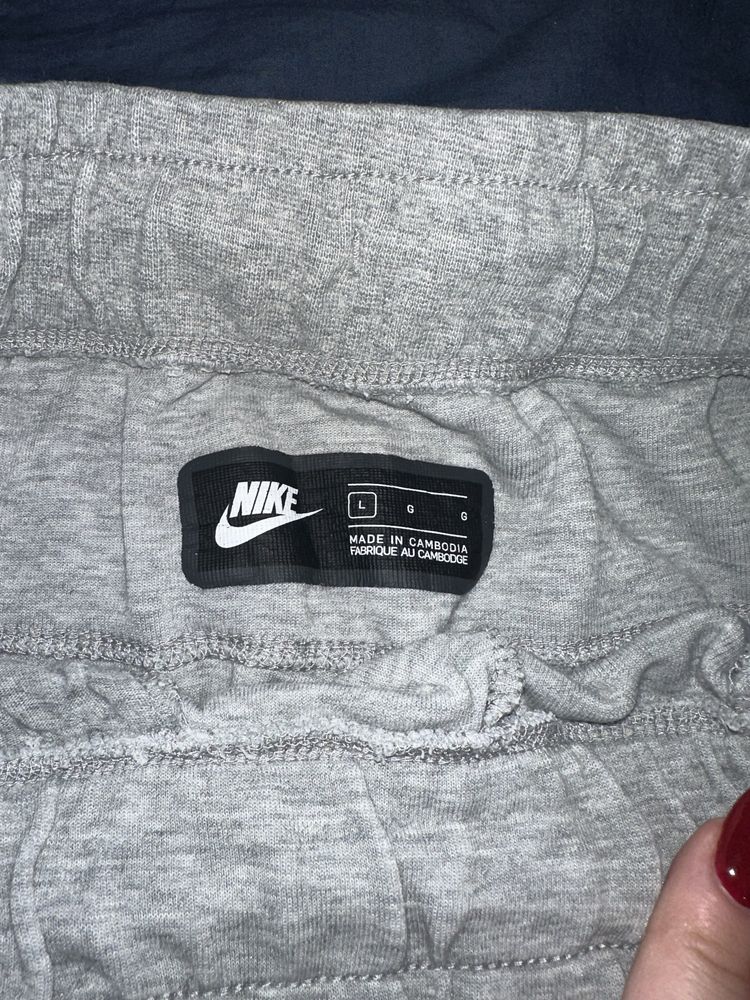 Nike tech fleeсe портно долнище