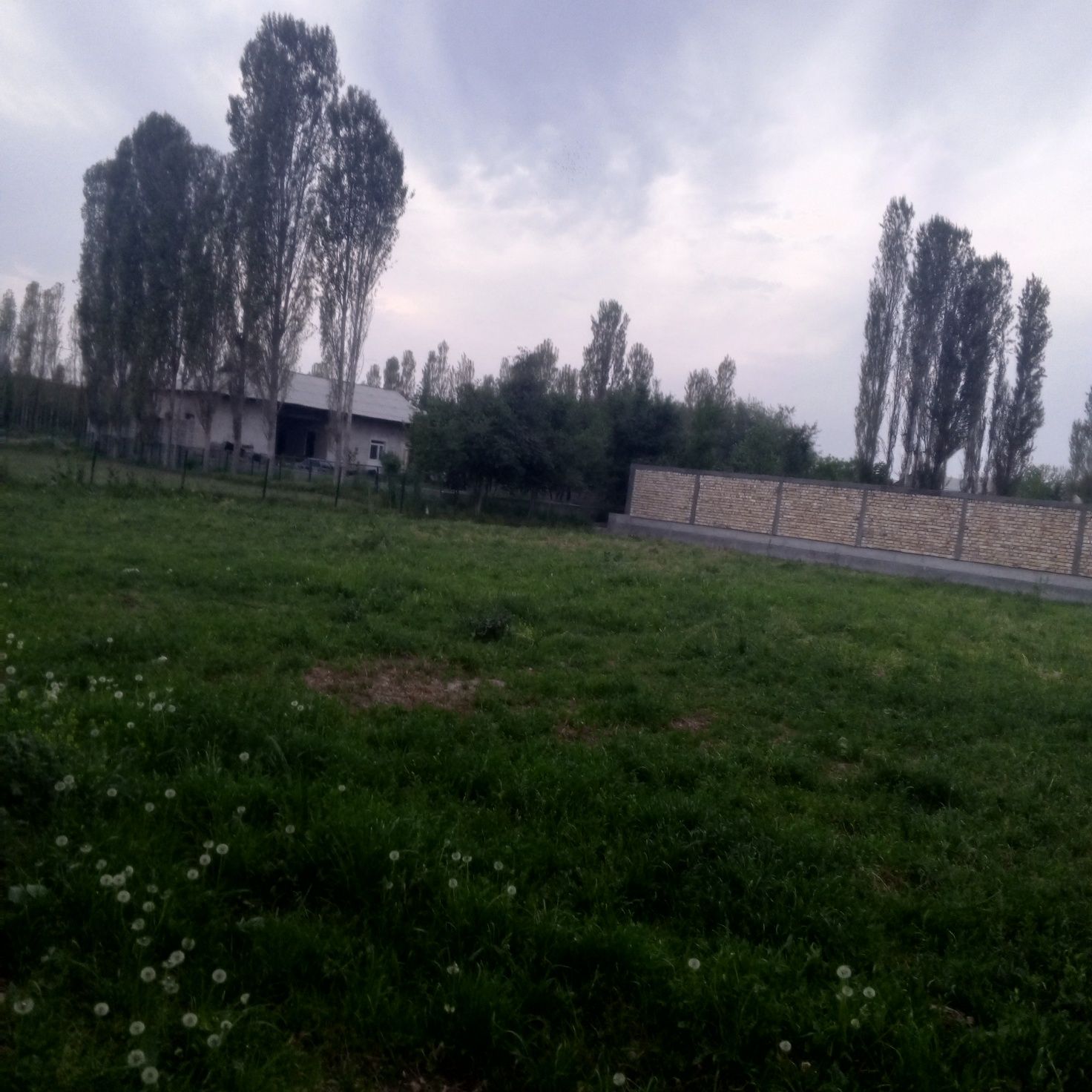 Yer uchastka sotiladi