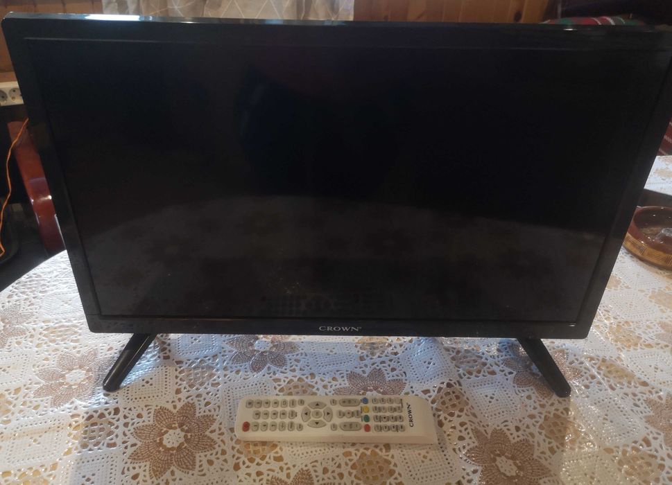 Телевизор CROWN LED 24 инча