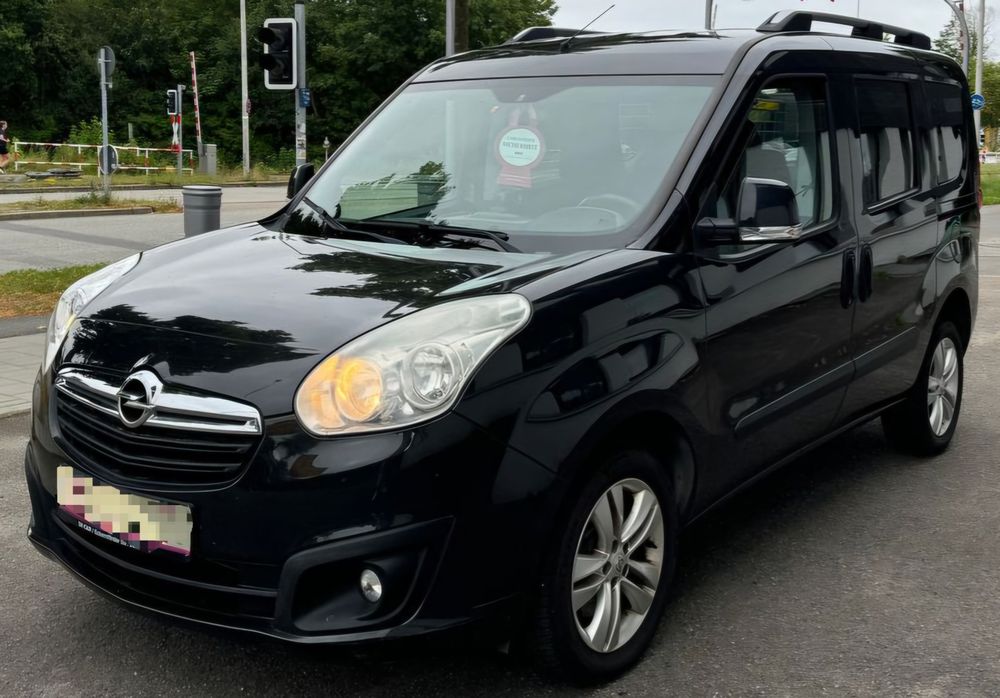 Dezmembrez piese Opel Combo D motor 2.0 cdti A20DT A20DTJ A20DTL