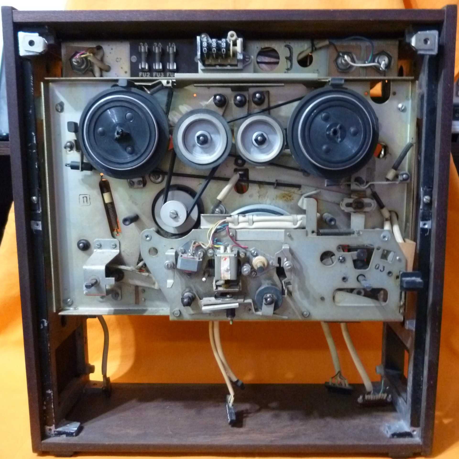 Reparatii vu-metre VFD magnetofon KASHTAN-1 sau alte modele prin posta