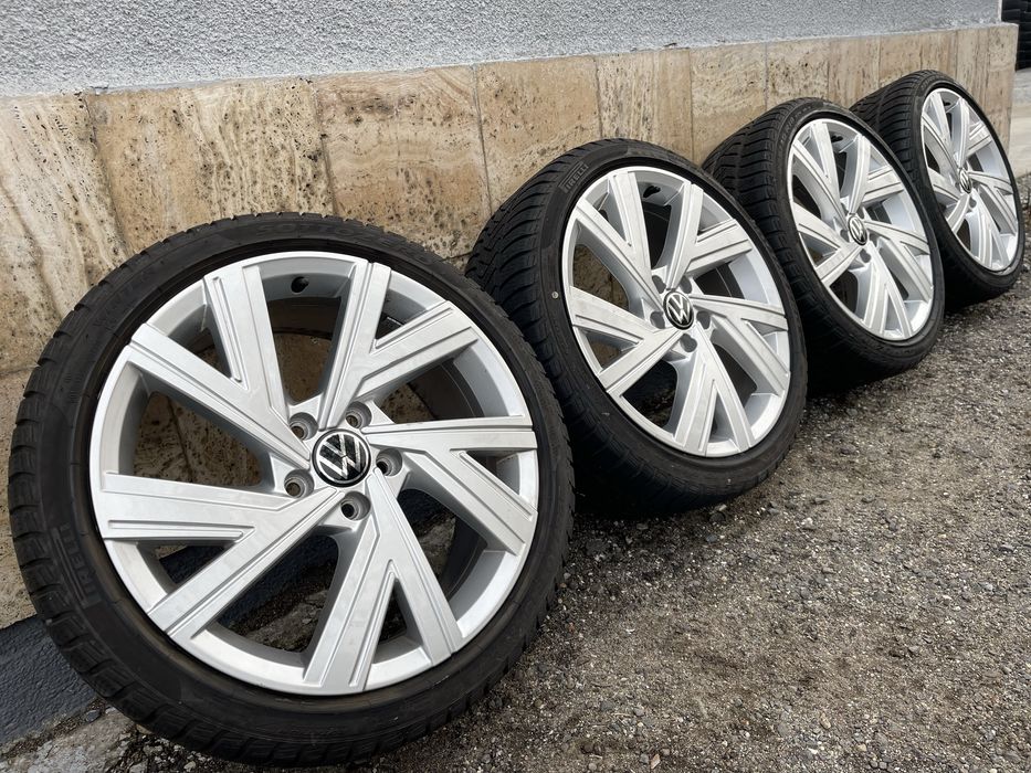 Jante Roti 18 VW Golf Gti Jetta Touran Skoda Anvelope iarna 225 40 R18