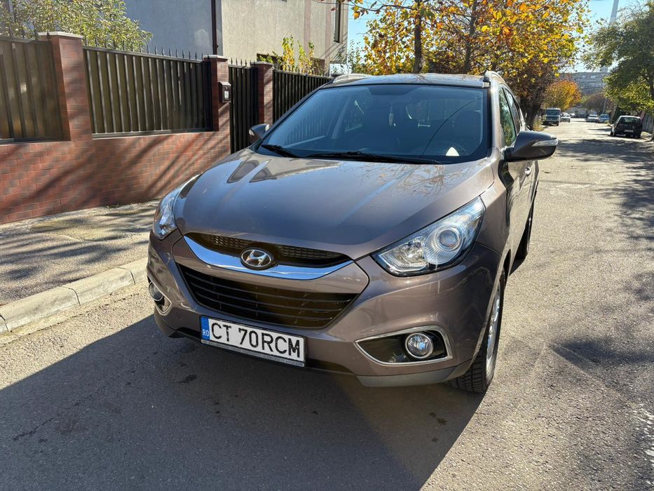 Vând Hyundai ix35