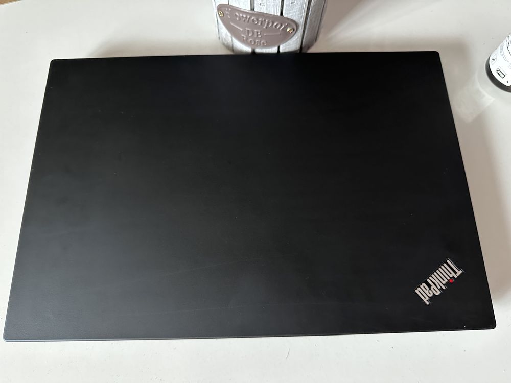 Lenovo ThinkPad T590 16”, Business, i7, 16GB RAM, 500GB Stocare