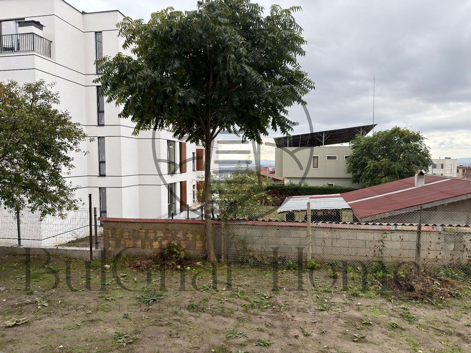 АКТ 16 Двустаен - Пчелина