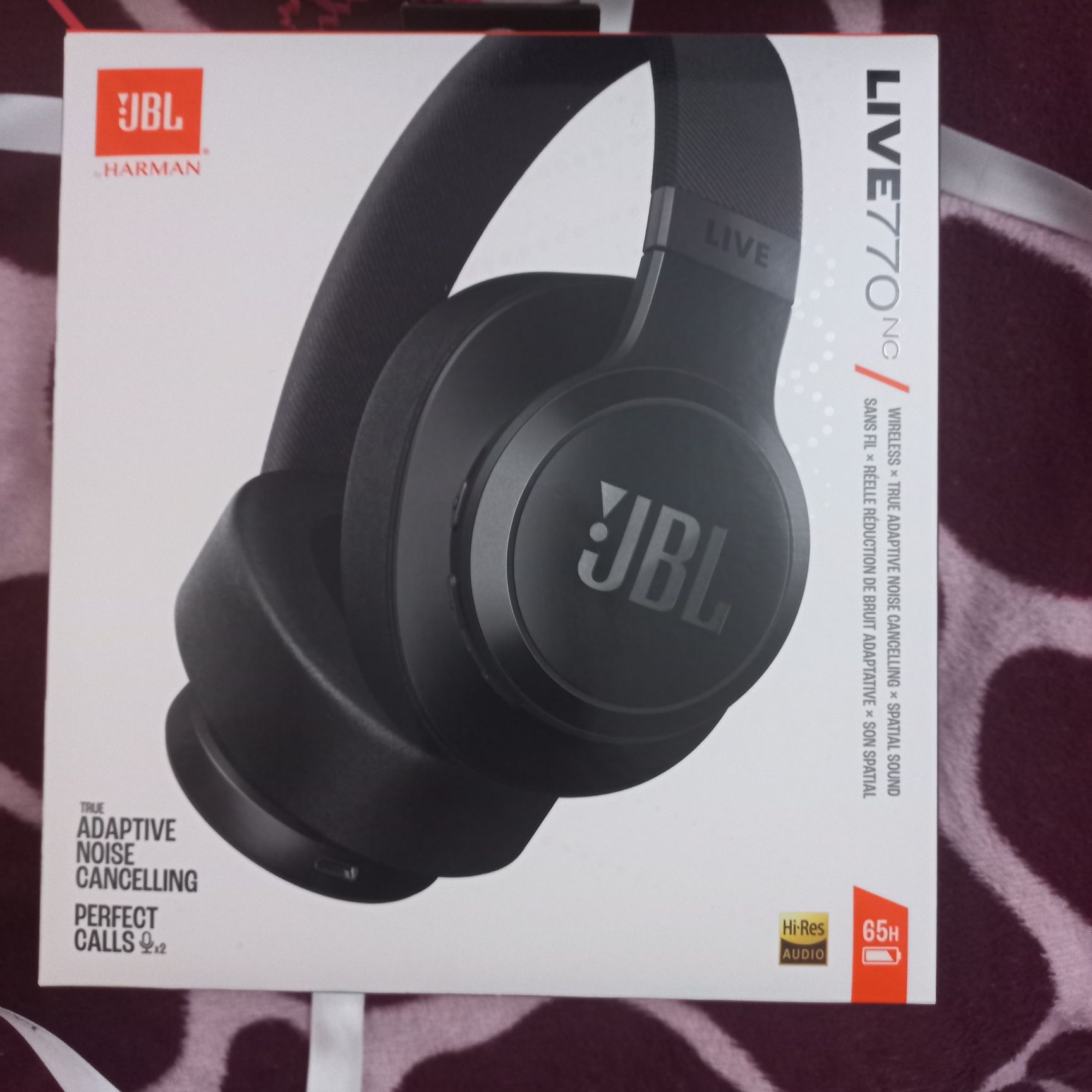 Casti JBL Live 770 NC