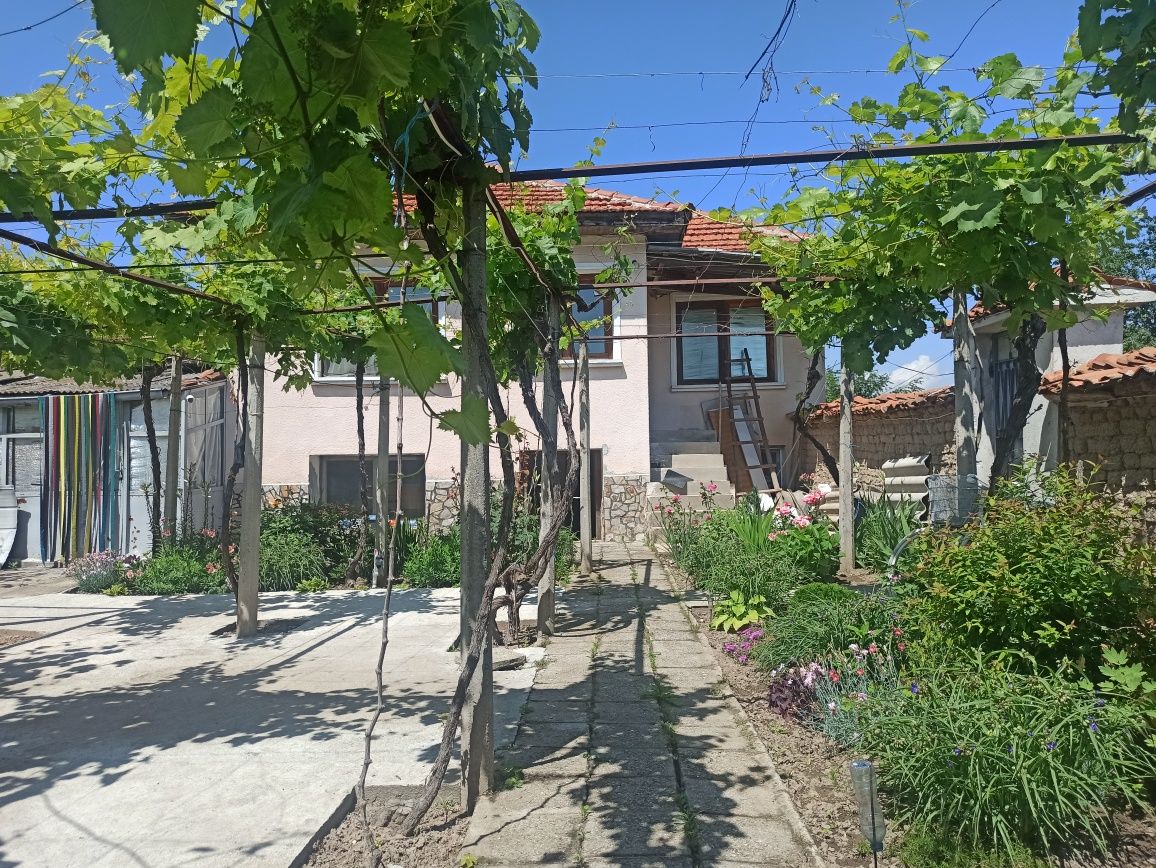 Продава се Къща в с. Пъдарско, Област Пловдив - 120 кв.м за 294 €/кв.м - Снимка #2