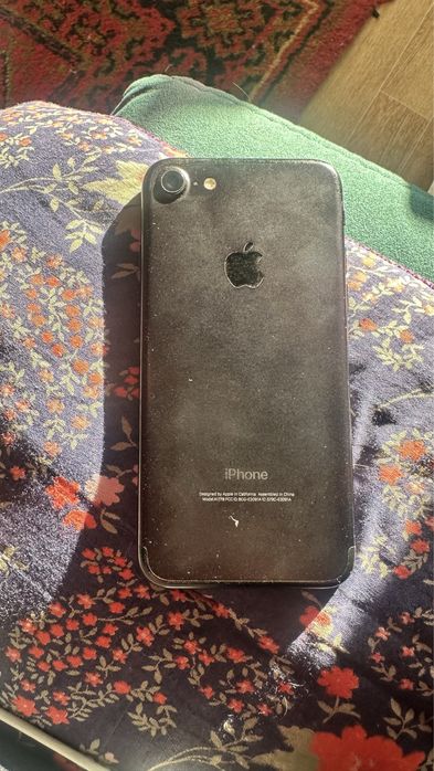 Iphone 7  на 128 идеал