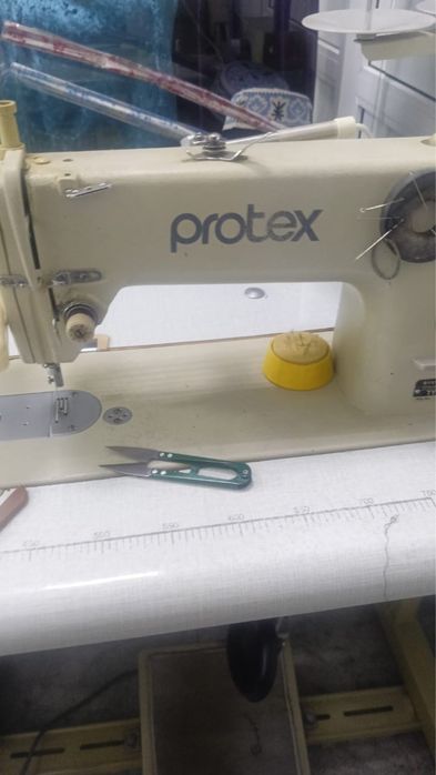 Продам промышленную машинку Protex