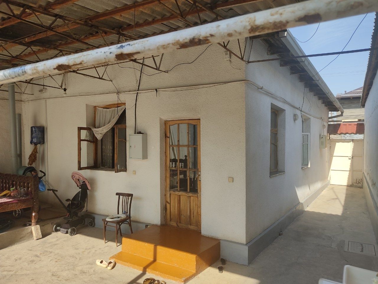 Hovli sotiladi chuqursoyda